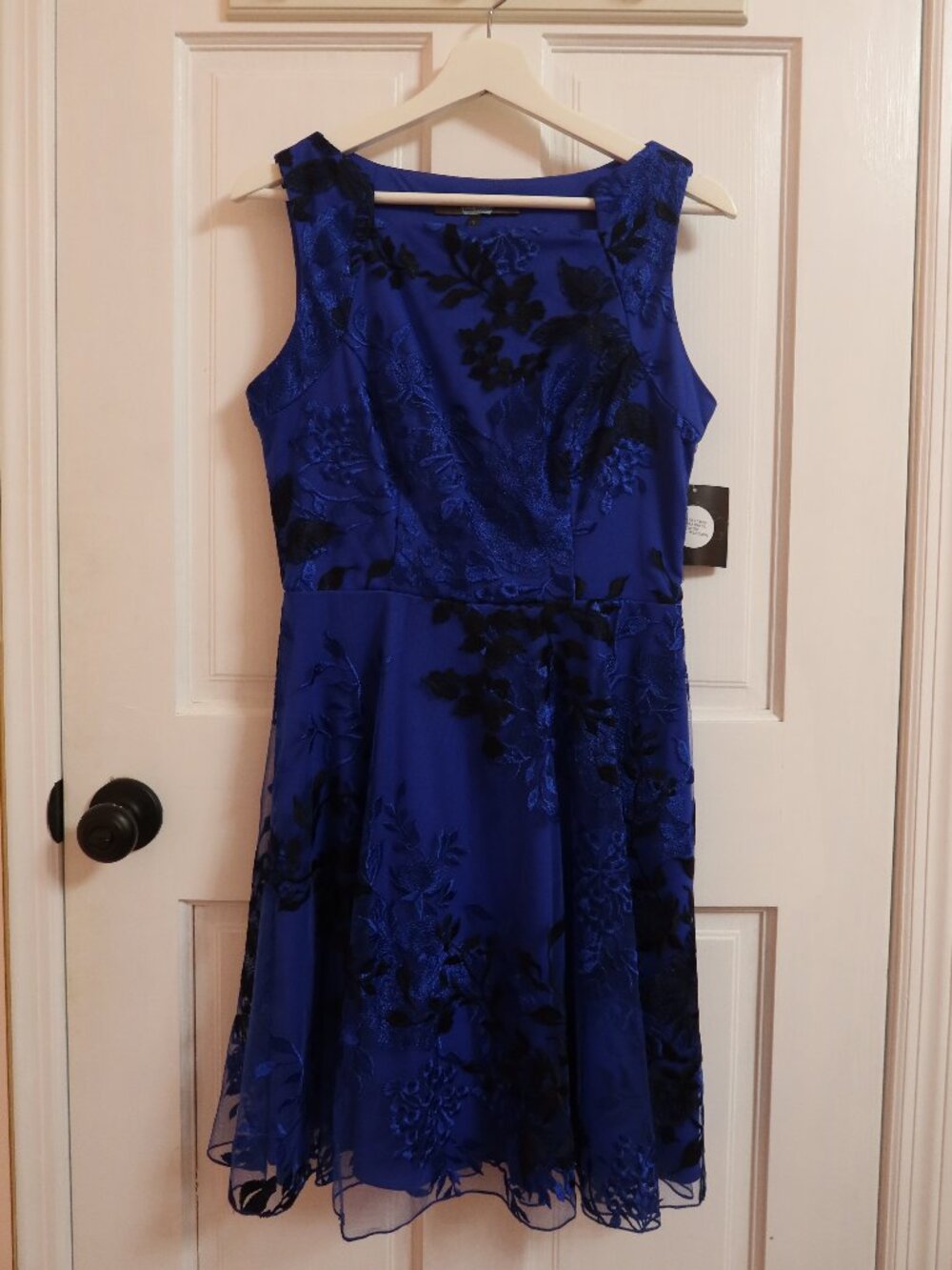 Eva Franco Futura blue and black floral dress size 8 NWT